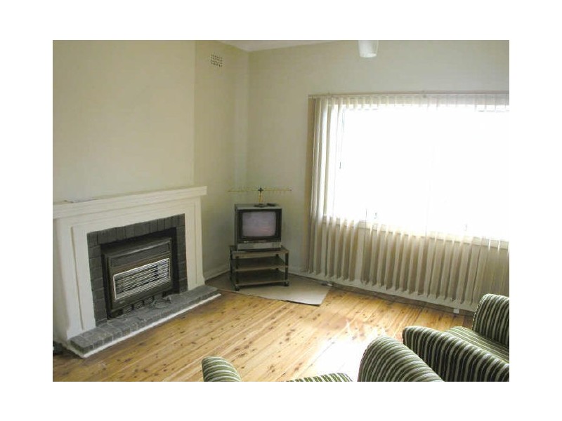 4 Delaigh Avenue, North Curl Curl NSW 2099