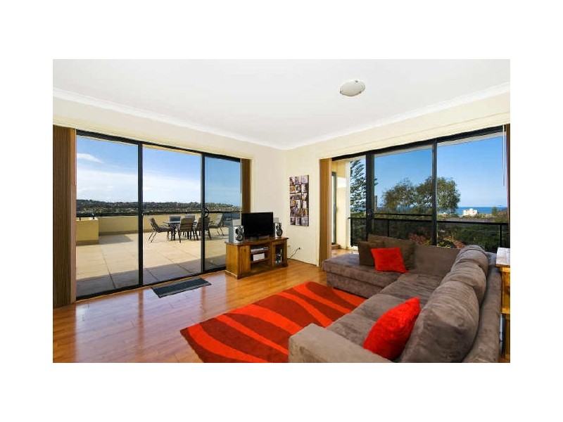 21/1-5 The Crescent, Dee Why NSW 2099