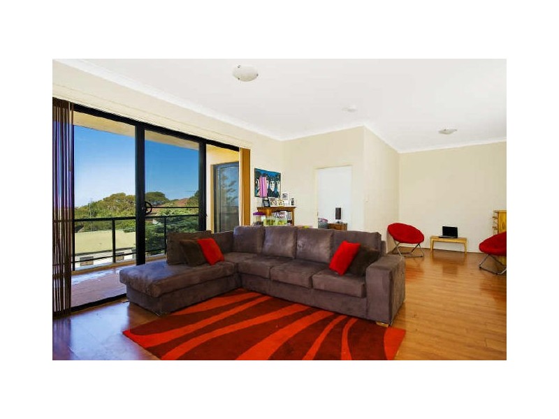 21/1-5 The Crescent, Dee Why NSW 2099