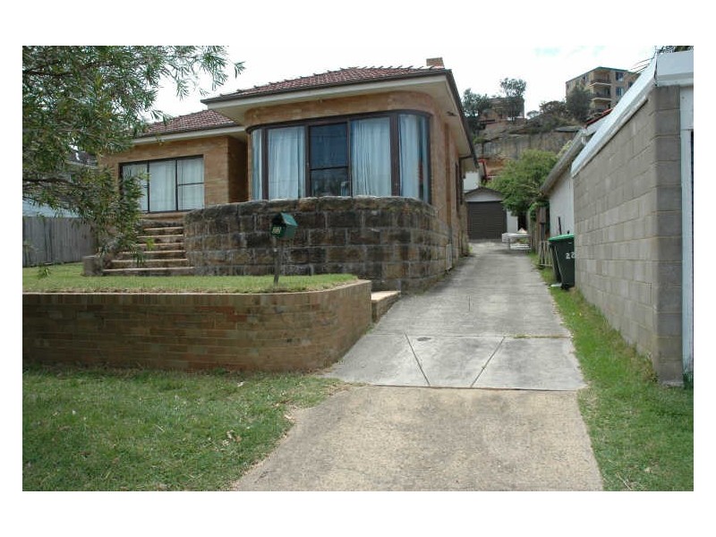 22 Oceanview Street, Freshwater NSW 2096