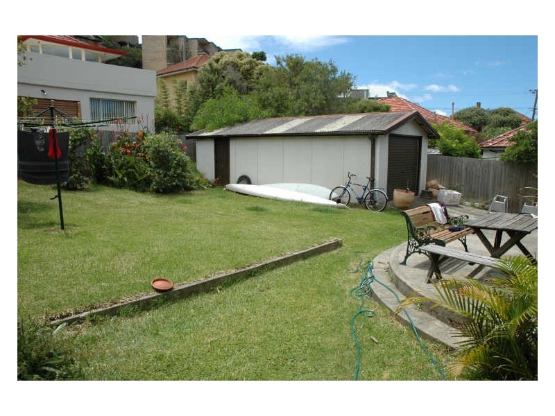 22 Oceanview Street, Freshwater NSW 2096