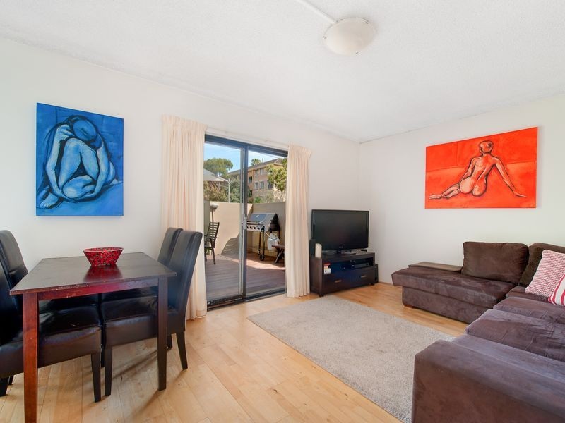 1/22 Wheeler Parade, Dee Why NSW 2099