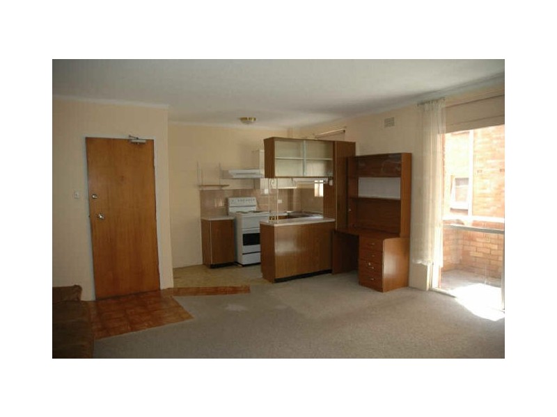2/89 Pacific Parade, Dee Why NSW 2099
