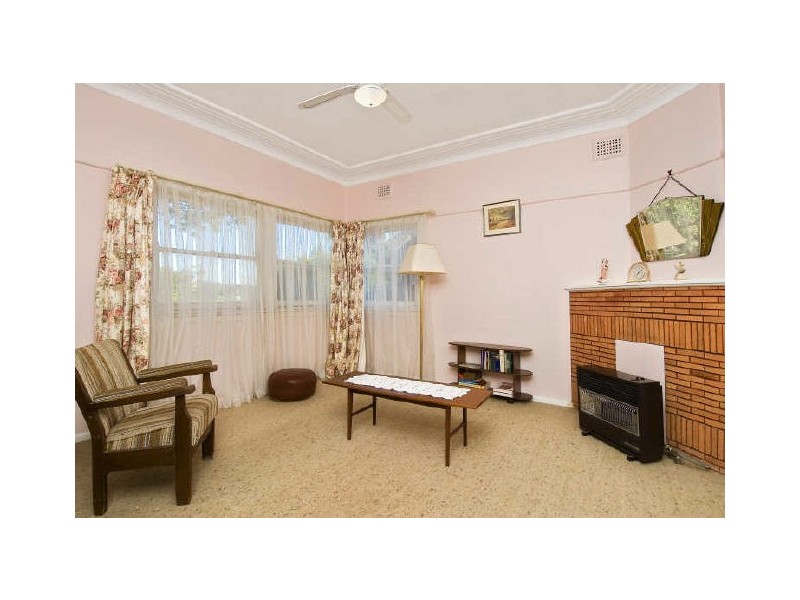 16 Abbott Road, North Curl Curl NSW 2099