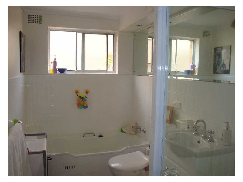 1/20 Wheeler Parade, Dee Why NSW 2099