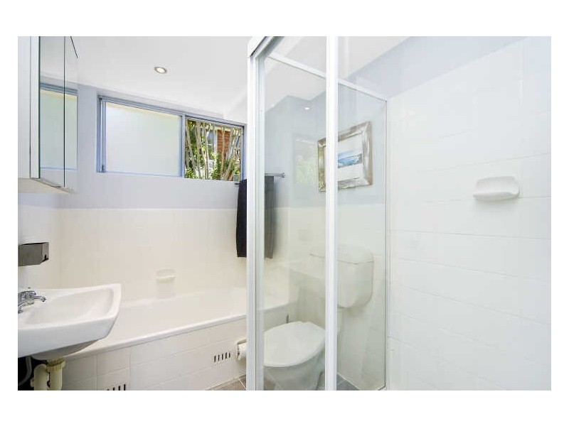 3/100-102 Wyadra Avenue, Freshwater NSW 2096