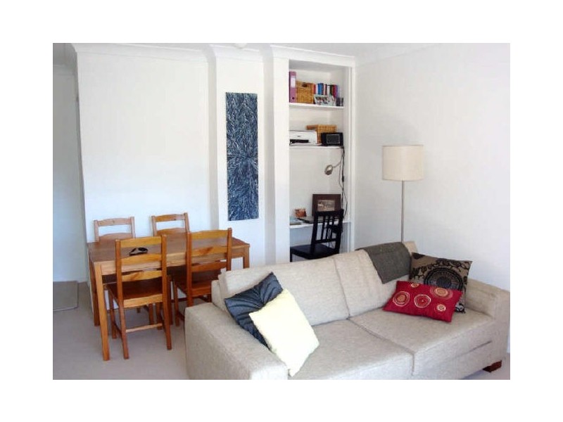 8/30 The Crescent, Dee Why NSW 2099