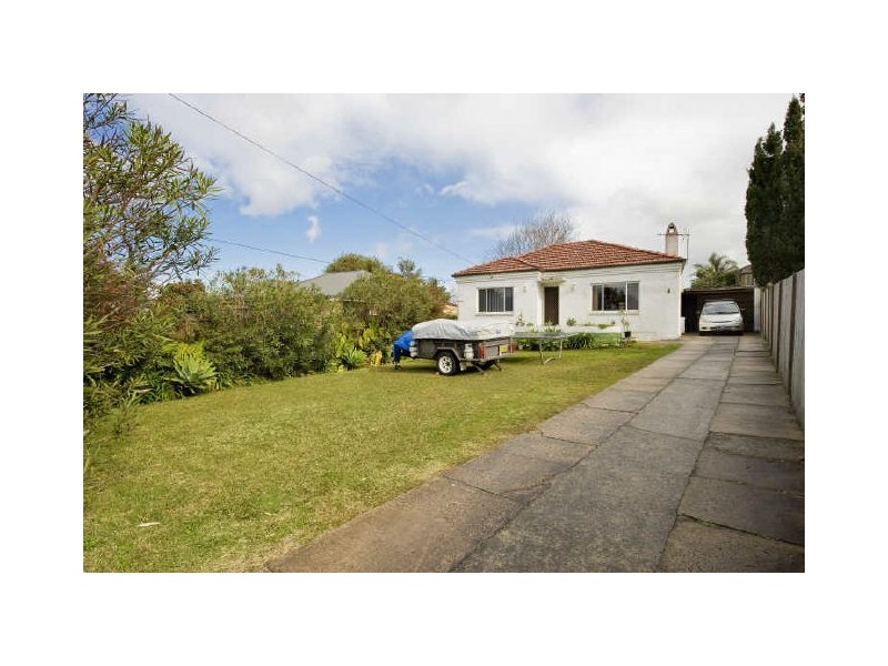 4 Delaigh Avenue, North Curl Curl NSW 2099