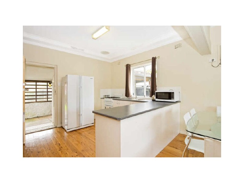 4 Delaigh Avenue, North Curl Curl NSW 2099