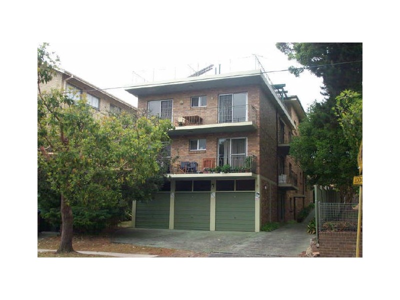 2/6 Holborn Ave, Dee Why NSW 2099