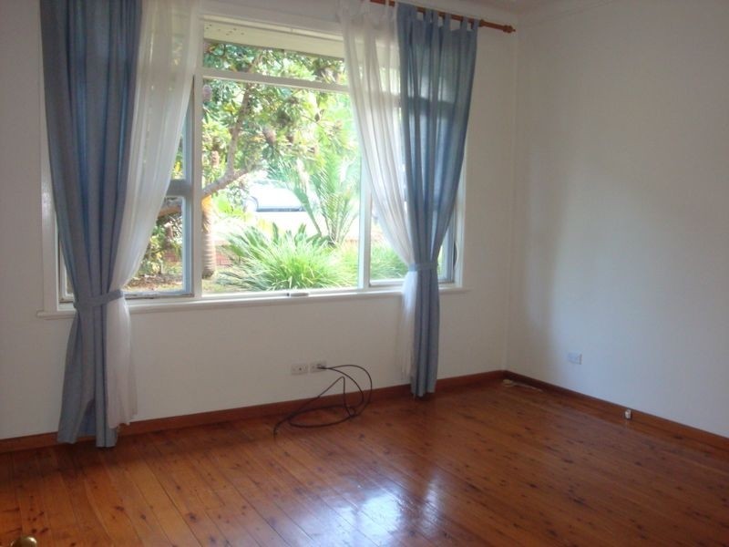 128 Parr Parade, Dee Why NSW 2099