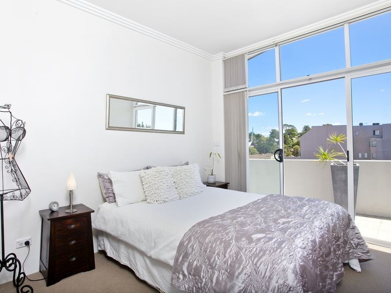 36/11-13 Oaks Avenue, Dee Why NSW 2099