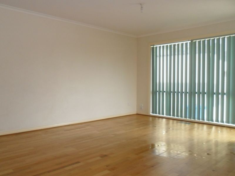 2/25 Huntsman Drive, Noble Park VIC 3174