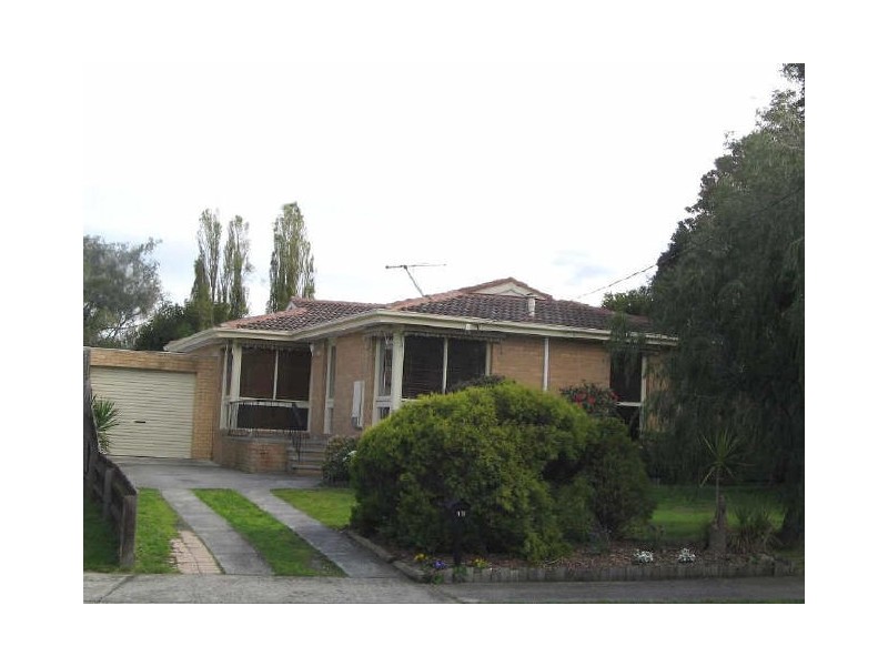 19 Leanne Crescent, Keysborough VIC 3173