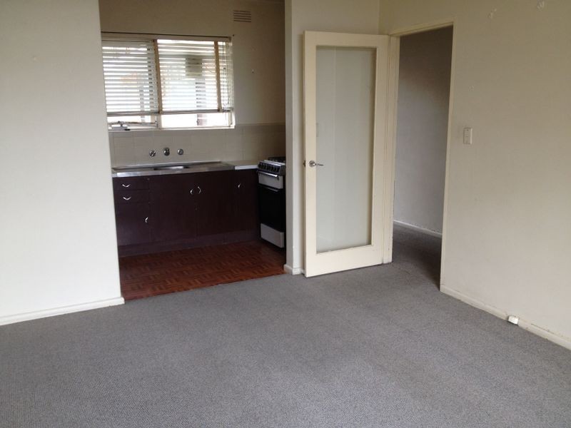 2/13 Larbert Road, Noble Park VIC 3174