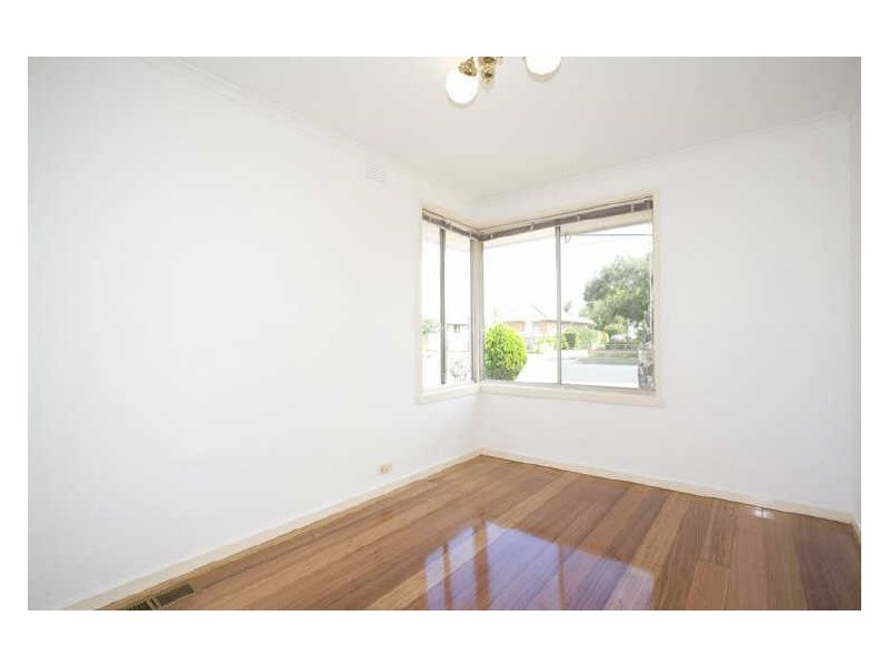 271 Chandler Rd, Noble Park VIC 3174