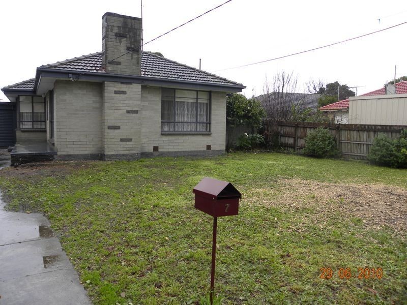 7 Ratcliffe Court, Keysborough VIC 3173