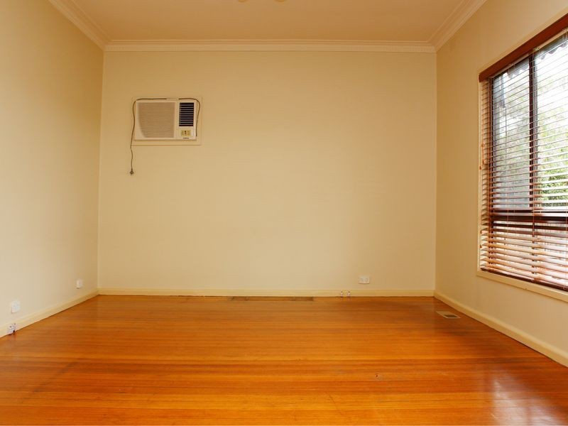 39 Pinewood Avenue, Dandenong North VIC 3175