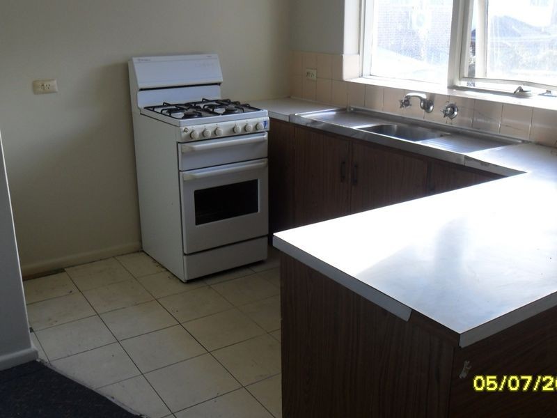 18/32 Kelvinside Road, Noble Park VIC 3174