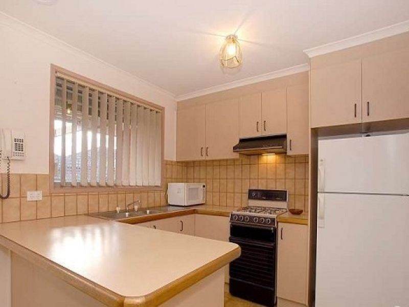 2/11 Flinders Street, Noble Park VIC 3174