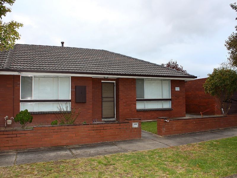 2/19 First Ave, Dandenong VIC 3175