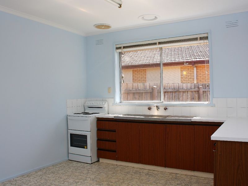 2/19 First Ave, Dandenong VIC 3175