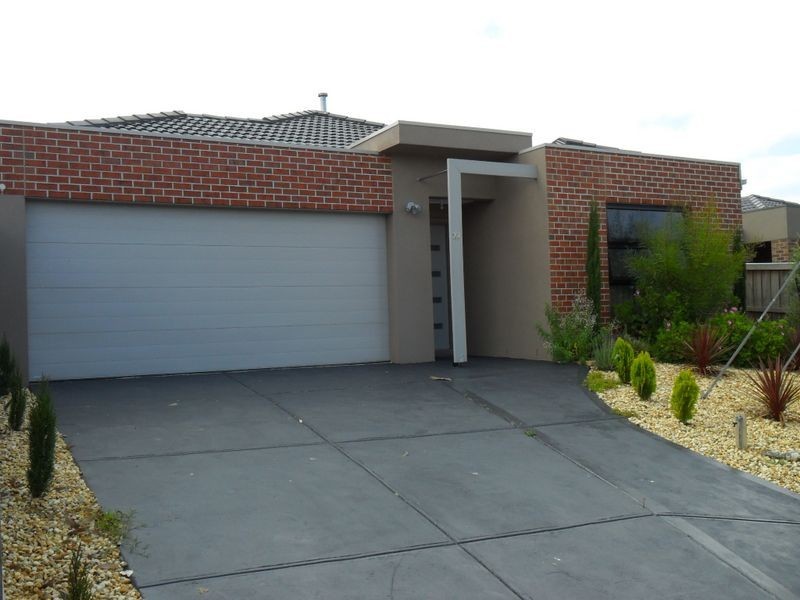 27 Cafardi Boulevard, Keysborough VIC 3173