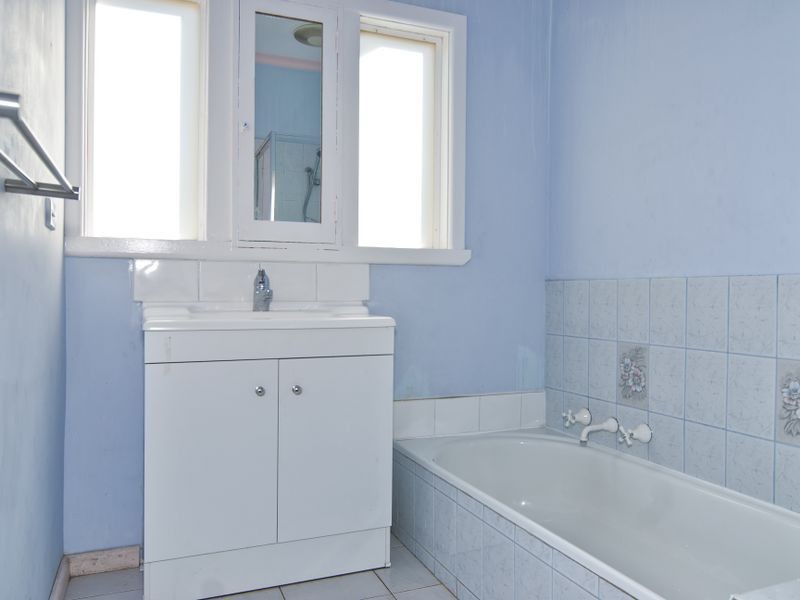 70 Liege Avenue, Noble Park VIC 3174