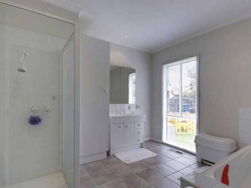 1 Hay Court, Noble Park VIC 3174