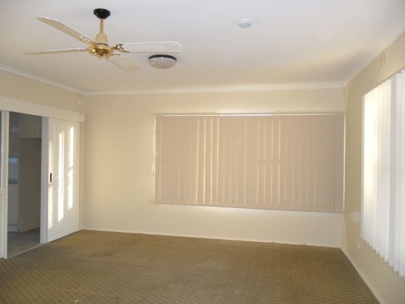 4 Boobyalla Street, Doveton VIC 3177