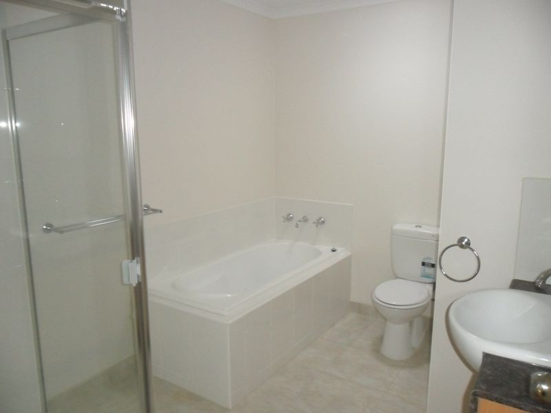 2/15 Carpenter Street, Noble Park VIC 3174