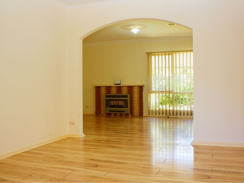 1/5 Simpson Street, Noble Park VIC 3174