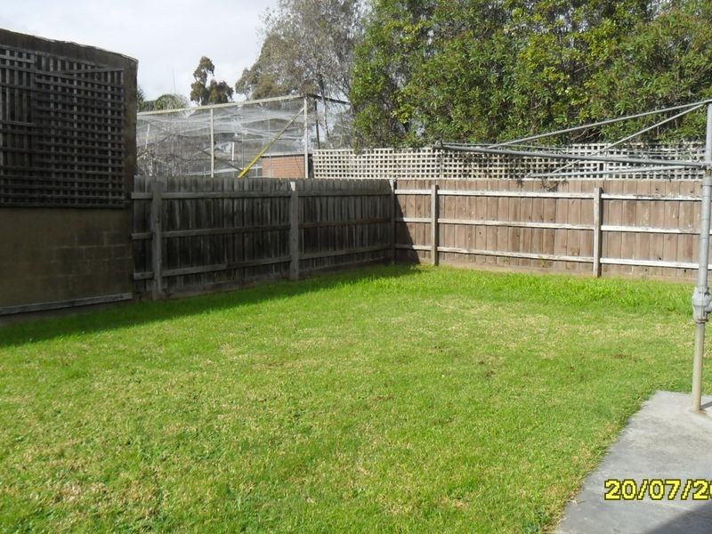 16 Lancaster Avenue, Narre Warren VIC 3805