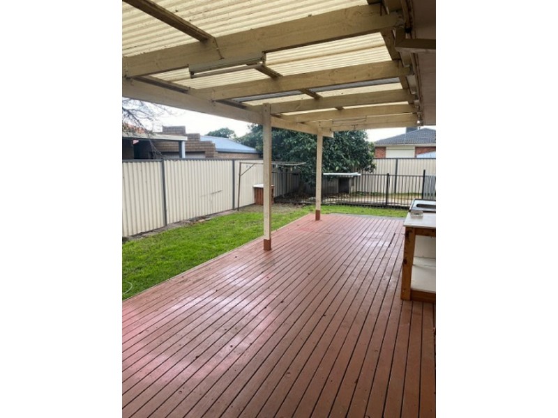 1 Walnut Crescent, Noble Park VIC 3174