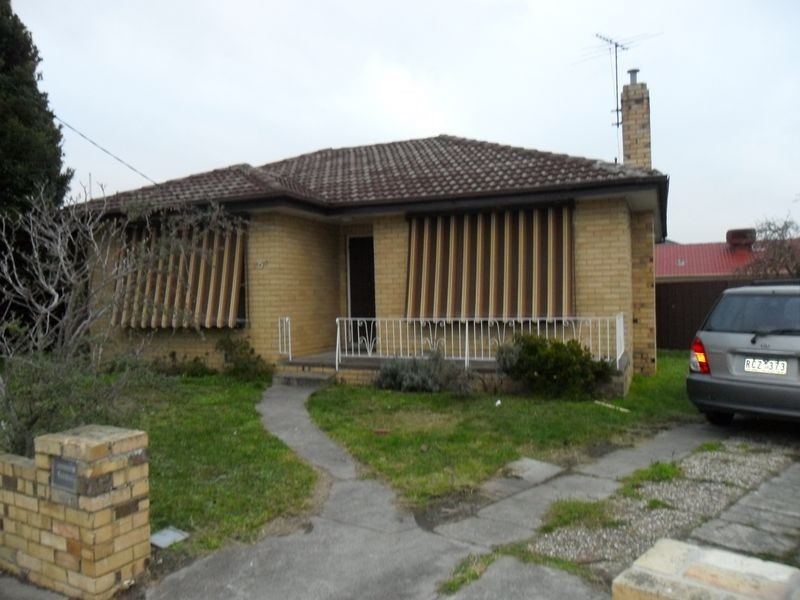 8 Banksia Court, Noble Park VIC 3174