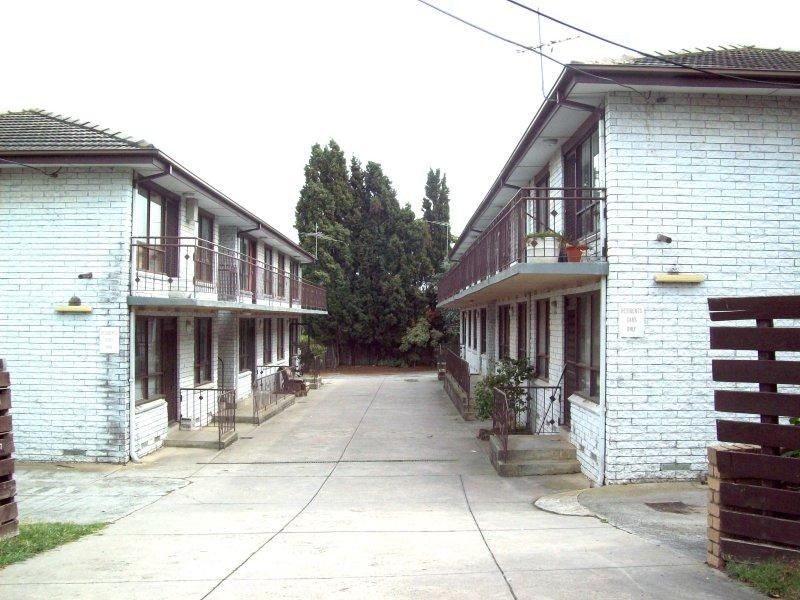 2/10 Larbert Road, Noble Park VIC 3174