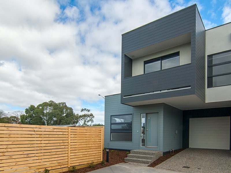 9 Sheba Court, Hallam VIC 3803
