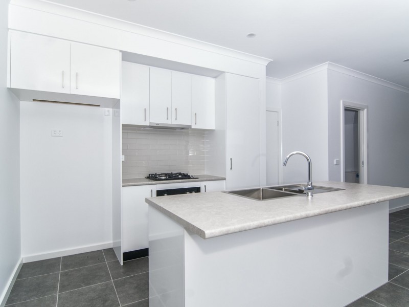 9 Sheba Court, Hallam VIC 3803