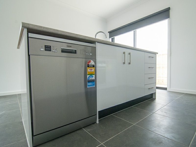 9 Sheba Court, Hallam VIC 3803