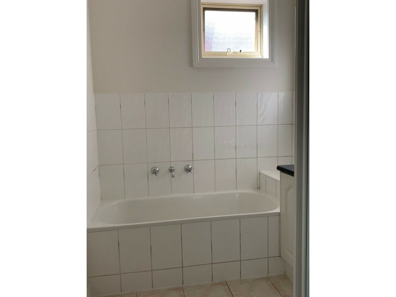 2/1222 Heatherton Road, Noble Park VIC 3174