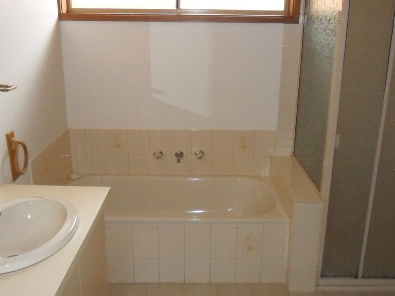 2/100 Ross Street, Dandenong VIC 3175