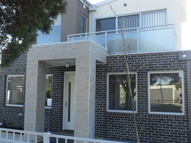 1/1 Fox Street, Dandenong VIC 3175