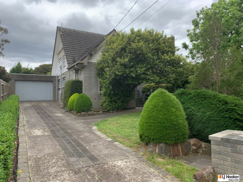 1 Mackintosh Road, Wheelers Hill VIC 3150