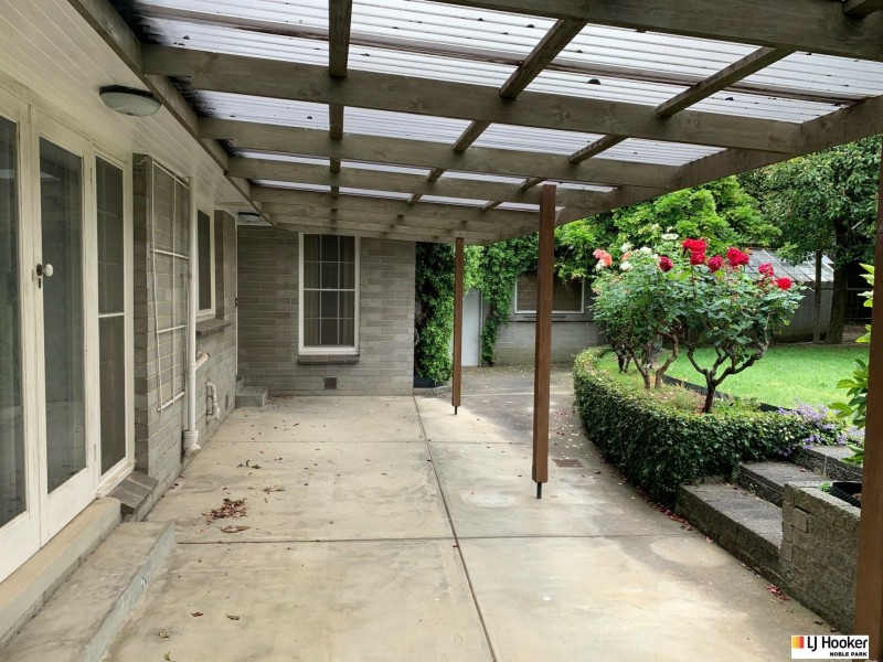 1 Mackintosh Road, Wheelers Hill VIC 3150