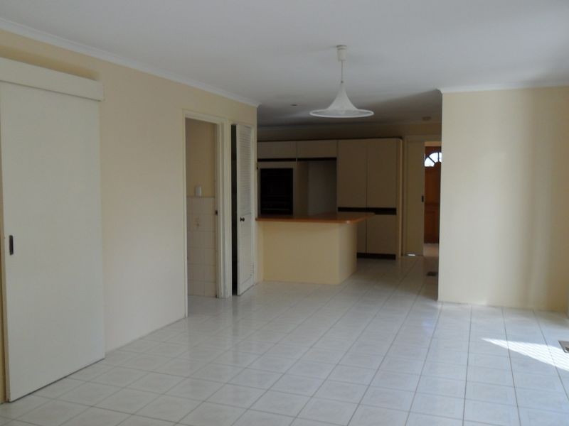 32 Springvalley Court, Keysborough VIC 3173