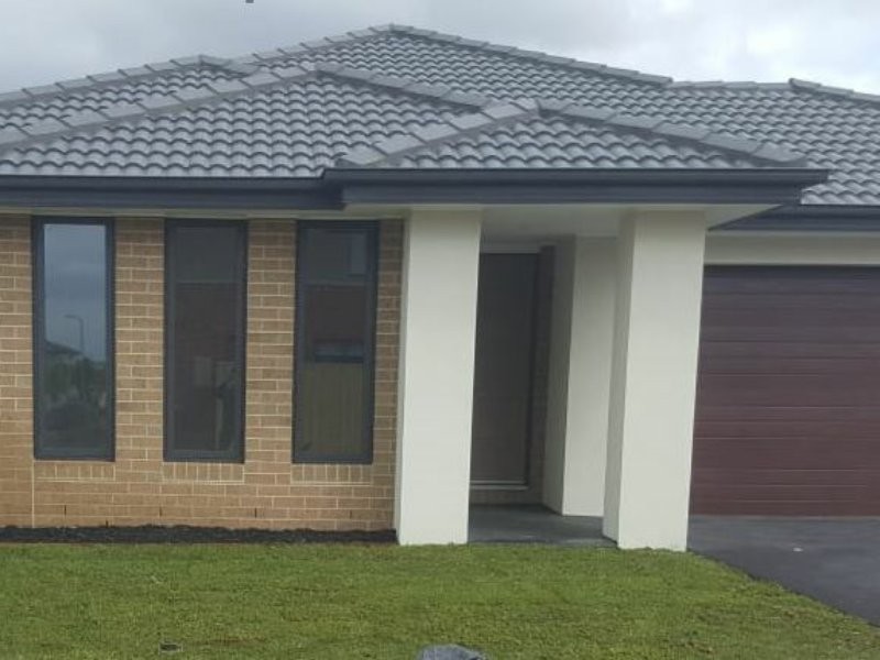 8 Stanley Drive, Officer VIC 3809