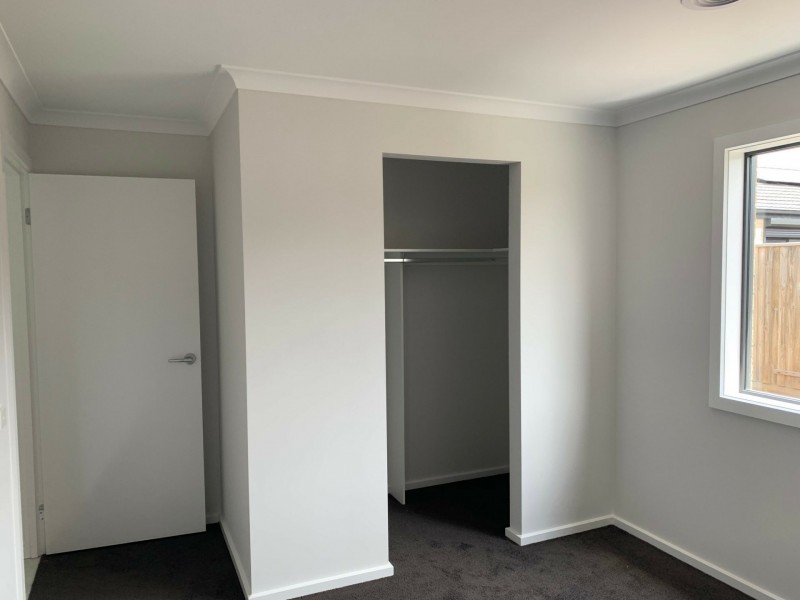 8 Stanley Drive, Officer VIC 3809