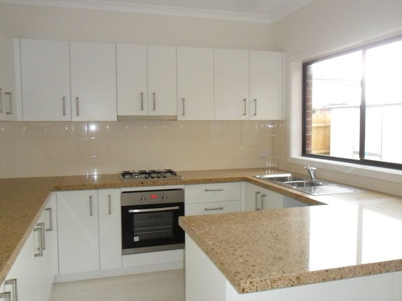 2/17 Knox Street, Noble Park VIC 3174