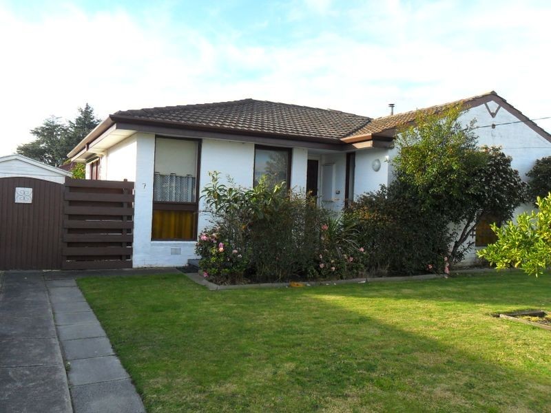 7 Cornwall Avenue, Keysborough VIC 3173