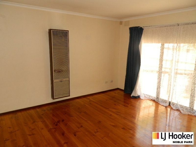1/9 Dunblane Road, Noble Park VIC 3174